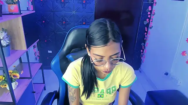KarlaSlutSkinny   online show from July 31, 9:05 pm