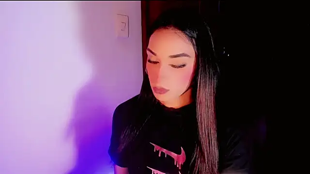 babysomeer online show from December 3, 6:38 am