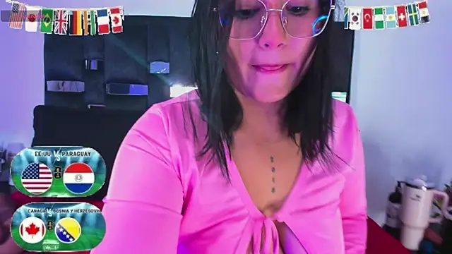 SussySunny  online show from June 17, 2:46 am