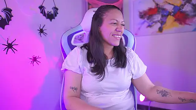 Cielo Andrade online show from October 15, 12:41 pm