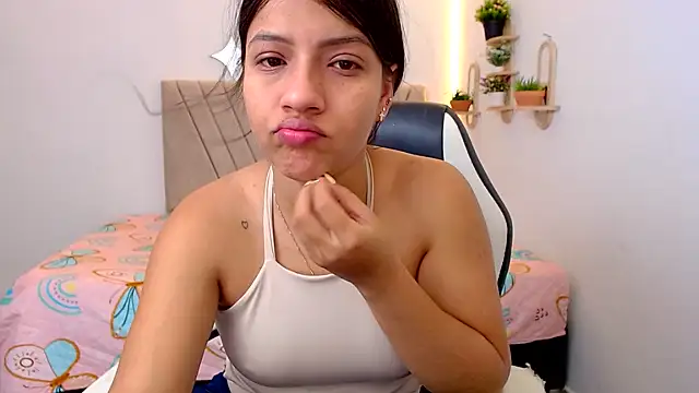 zara cute online show from June 18, 12:21 pm