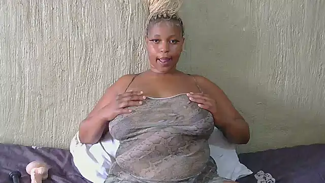 ZuriVixen online show from November 1, 10:08 am