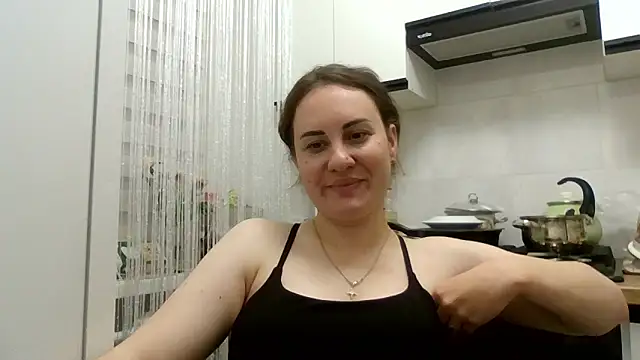 MeadowEyes online show from June 15, 9:37 pm