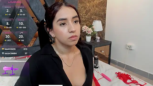 Vittoria Conti  online show from November 23, 5:47 pm