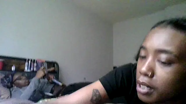 dezzidavill online show from April 28, 1:59 pm