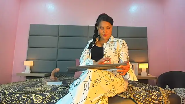 Barbbara sweett online show from July 25, 2:24 pm