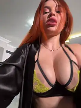 AbrilColls  online show from June 21, 1:53 am