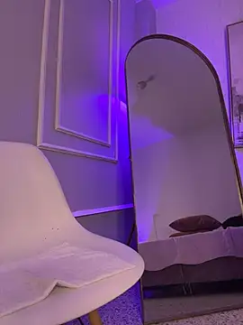 HoneyMollyX online show from July 28, 4:39 pm