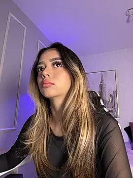 HoneyMollyX online show from March 2, 1:07 pm