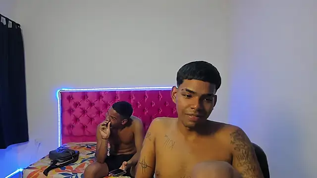 isaac master77 online show from March 31, 9:37 pm