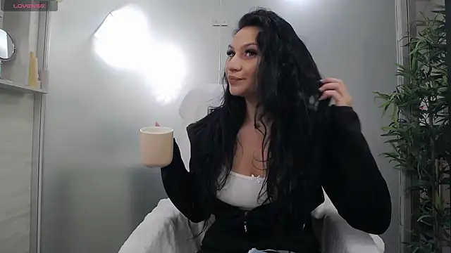 YaraXCox online show from November 12, 4:10 am