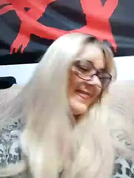 Amelialove42 online show from January 9, 7:07 pm