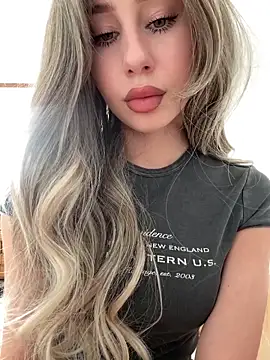 JudithCarly online show from May 17, 12:48 pm