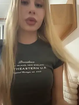 JudithCarly online show from November 12, 5:33 pm