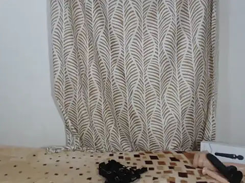 SweetBedroomEyez online show from October 26, 7:31 pm