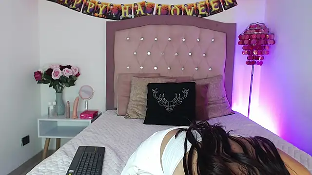 Amelia Quinn online show from October 11, 2:09 pm