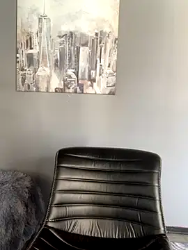 LunaMoore Pink online show from November 18, 12:39 pm