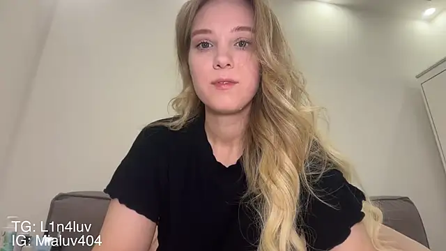 AIicaparkerc online show from July 7, 6:32 pm