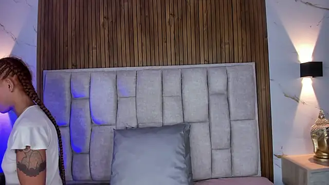 Sassha ferrer online show from March 17, 6:45 pm