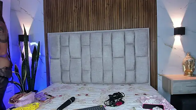 Sassha ferrer online show from March 18, 6:46 pm