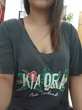 Tanha18 online show from August 3, 1:17 pm