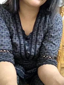 Tanha18 online show from November 16, 7:58 pm