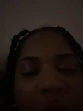 dollfacee7 online show from October 18, 12:46 am