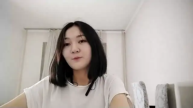 Lyndasilk online show from November 2, 3:37 pm