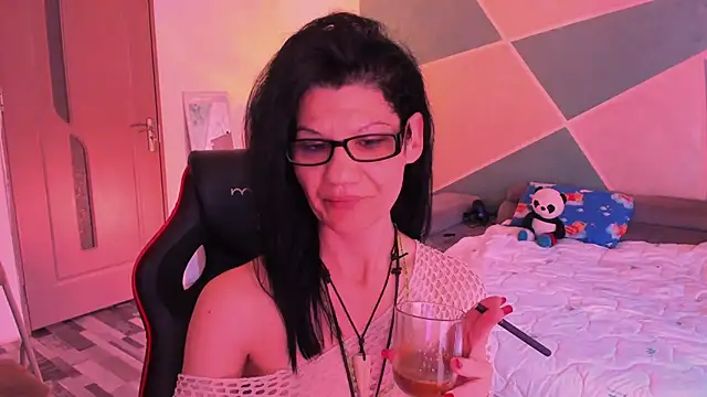 SweetSin40 online show from April 28, 4:38 am