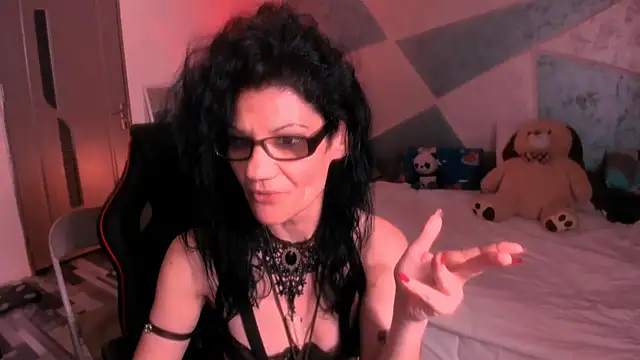 SweetSin40 online show from June 10, 1:49 am