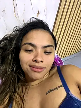 safadinhaquenteW online show from October 25, 11:44 pm