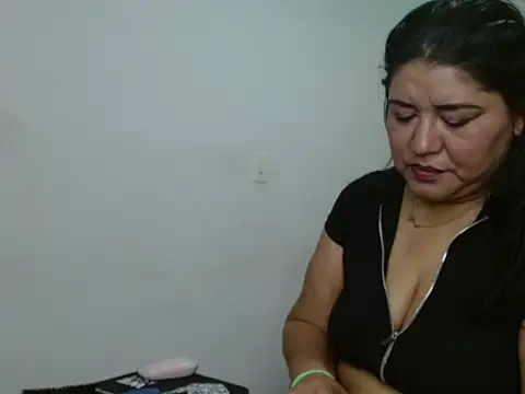  Danna Milf  online show from November 6, 2:01 pm