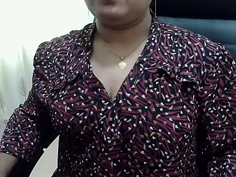 SexyRani2000 online show from May 4, 7:56 am