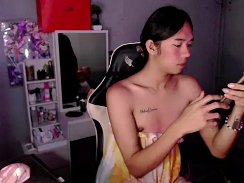 miatrixs online show from March 10, 3:16 pm