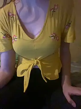 KittieCreme online show from January 5, 5:27 pm