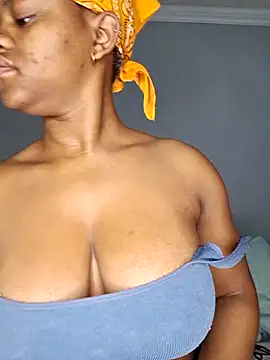 certifiedhottie2025 online show from June 9, 6:57 am