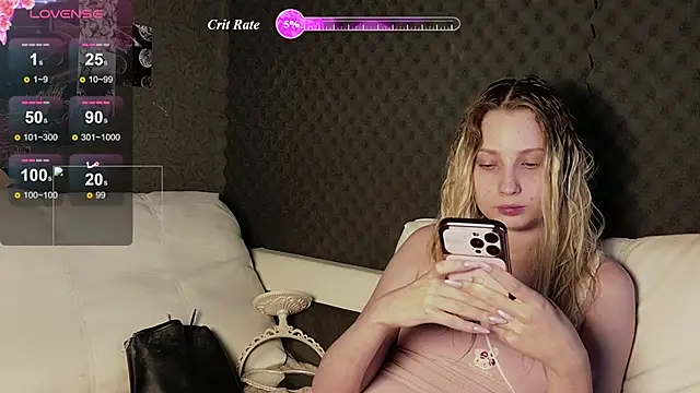 Fluffy Cloude online show from June 18, 7:30 pm