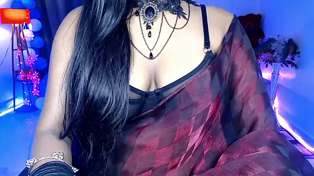 Rashiii  online show from June 7, 5:20 pm