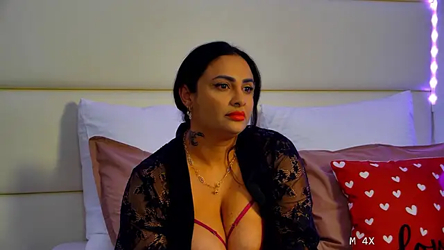 MayaMusee online show from April 27, 9:12 pm