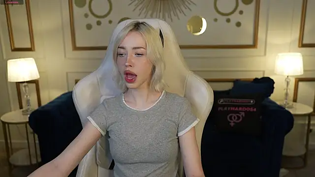 Jessica start online show from November 28, 11:46 am