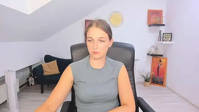 AnneWilsonn online show from August 3, 12:22 pm