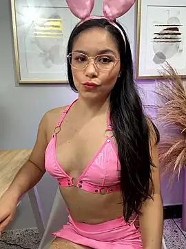 Hannah martinez01 online show from October 18, 1:58 pm