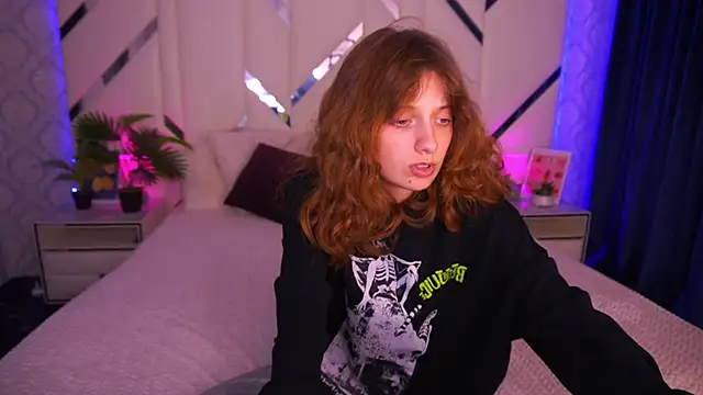 CuteeFoxy online show from October 27, 2:12 pm