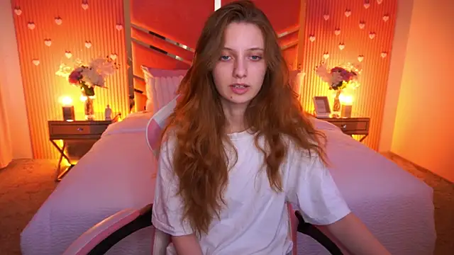 CuteeFoxy online show from July 18, 1:24 pm