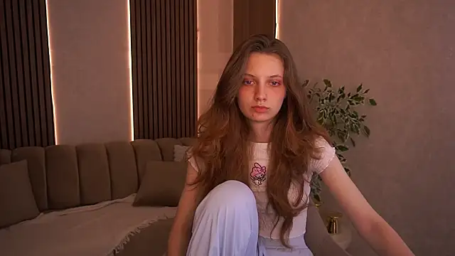 CuteeFoxy online show from July 4, 12:56 pm