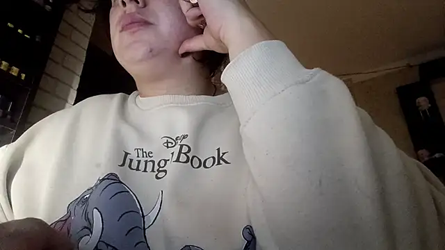 GwendolynFoster online show from October 23, 4:24 pm