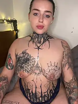lucycoxxoxo online show from July 23, 1:58 am