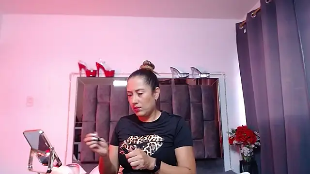 Salmma Milf online show from June 19, 11:57 am