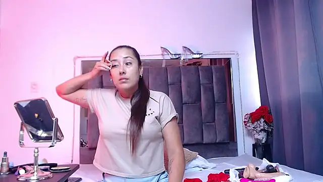 Salmma Milf online show from April 30, 11:26 am