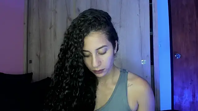 fernanda317 online show from April 17, 8:55 pm